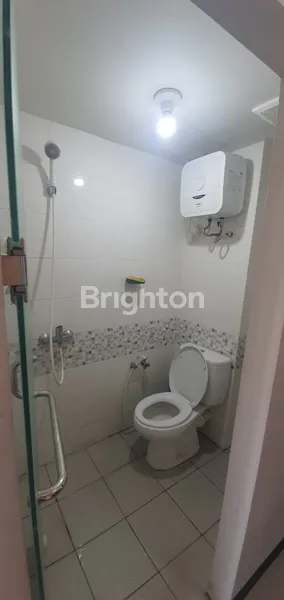 image SIAP HUNI DAN FULL FURNISH APARTEMEN AMEGA CROWN RESIDENCE TOWER B, SURABAYA BARAT (2)