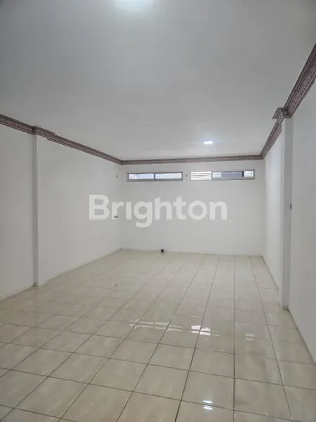 image RUKO SIAP PAKAI LOKASI STRATEGIS DI KELAPA GADING (4)