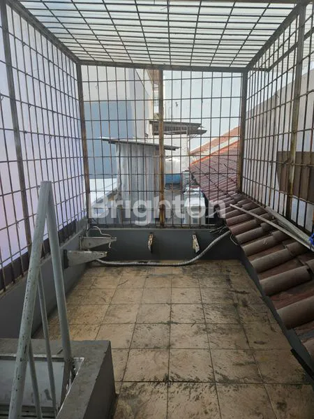 image RUKO SIAP PAKAI LOKASI STRATEGIS DI KELAPA GADING (7)