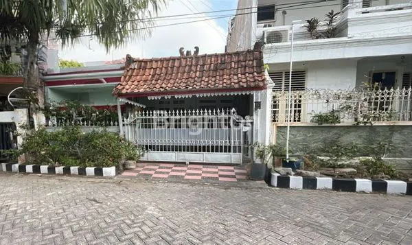 image RUMAH SURABAYA TIMUR LOKASI STRATEGIS SIAP HUNI DEKAT ITS PAKUWON CITY SUTOREJO KENJERAN MERR (1)