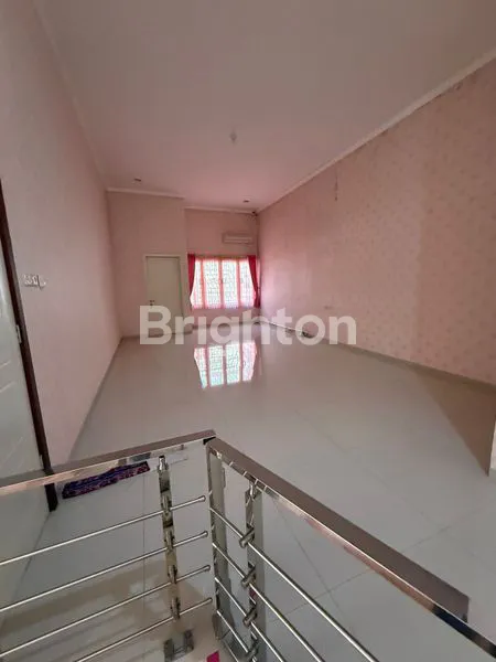 image RUMAH ALA BARBIE 2 LANTAI TERAWAT LAY OUT LUAS DAN KONSEP TERBUKA DI LINGKUNGAN AMAN, NYAMAN STRATEGIS DEKAT MERR KERTAJAYA INDAH MANYAR KERTOADI PAKUWON CITY ITS UNAIR RS HAJI (6)