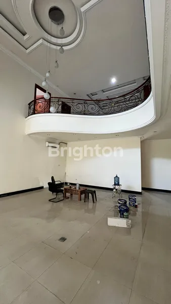 image DISEWAKAN RUMAH KOMERSIAL PUSAT KOTA JL. TEUKU UMAR - SURABAYA COCOK UTK KANTOR / RESTO, DLL (4)