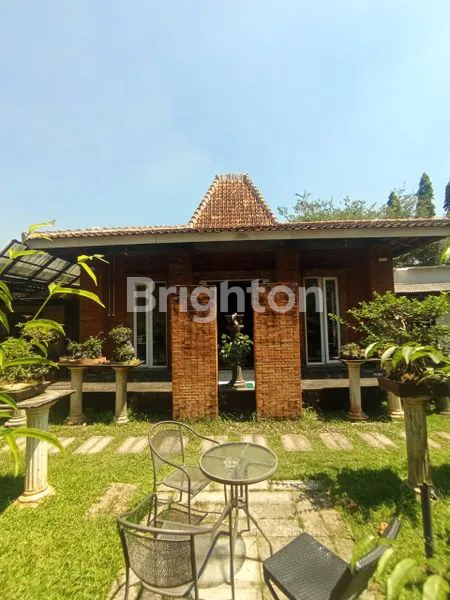 PROPERTI LUAS 1316M² DENGAN PENDOPO KLASIK DI UNGARAN BARAT