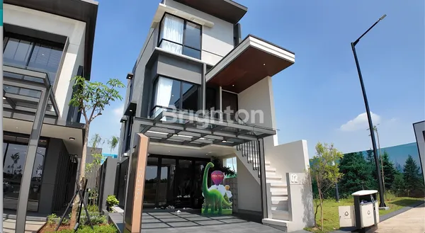 image RUMAH 3 LANTAI TREE TOP (1)