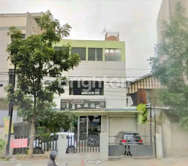 image RUKO 3 LANTAI STRATEGIS DI JL. SUDIRMAN (2)