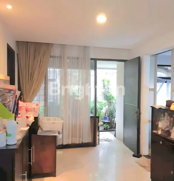 image RUKO 3 LANTAI STRATEGIS DI JL. SUDIRMAN (5)