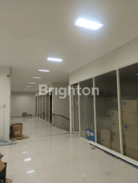 image GUDANG + OFFICE ARCADIA DAAN MOGOT AKSES KONTAINER 40FEET  LT 1116 LB 648 SHGB SIAP HUNI JAKARTA BARAT (4)