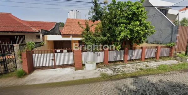 image RUMAH SUPER LUAS DI JEMURSARI – POTENSI BISNIS TINGGI! (1)