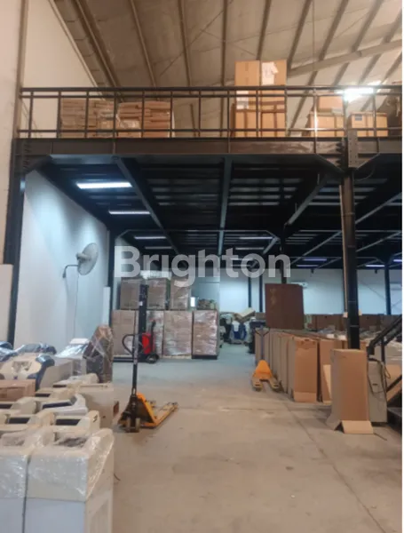 image GUDANG + OFFICE ARCADIA DAAN MOGOT AKSES KONTAINER 40FEET  LT 1116 LB 648 SHGB SIAP HUNI JAKARTA BARAT (1)