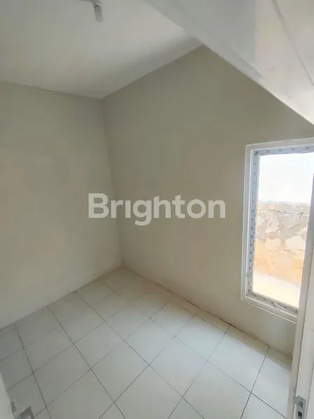 image 2 RUMAH DEMPET JADI SATU DI PERUMAHAN ARGYA MIJEN (3)