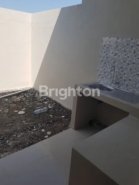 image RUMAH BARU 1 LANTAI 900 JUTAAN SURABAYA TIMUR DI NOL JALAN OERR DEKAT RAYA MERR KAMPUS UPN VETERAN PONDOK TJANDRA.SIDOARJO (4)