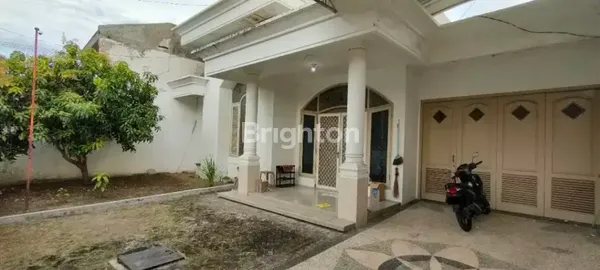 image RUMAH MANYAR SIAP HUNI STRATEGIS DEKAT PUSAT KOTA (2)