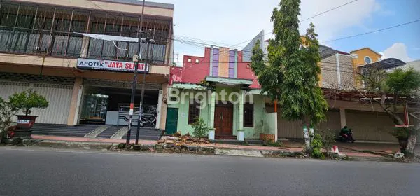 image HUNIAN DEKAT BANK & PASAR WLINGI (1)