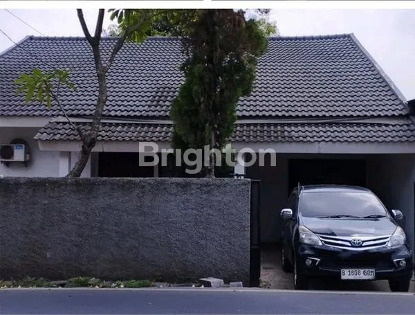 image RUMAH MEWAH PINGGIR JALAN BINTARO TANGERANG SELATAN (1)