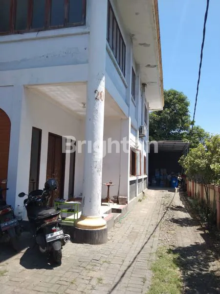 image RUMAH MEWAH 2 LANTAI STRATEGIS DI CENDRAWASIH MAKASSAR (3)