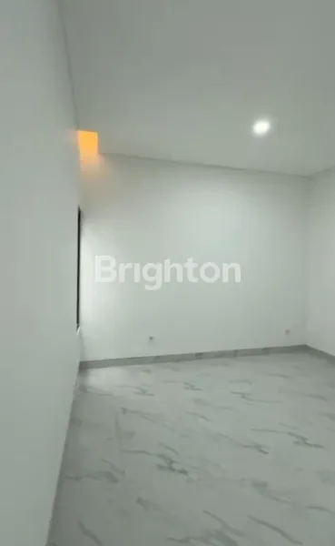 image SEMOLOWARU BARU GRESS MINIMALIS DEKAT KAMPUS (3)