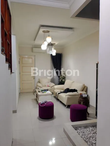 image RUMAH 2 LANTAI STRATEGIS DEKAT TOL DI SAKURA REGENCY BEKASI (3)