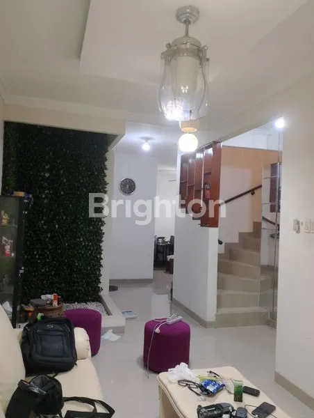 image RUMAH 2 LANTAI STRATEGIS DEKAT TOL DI SAKURA REGENCY BEKASI (4)