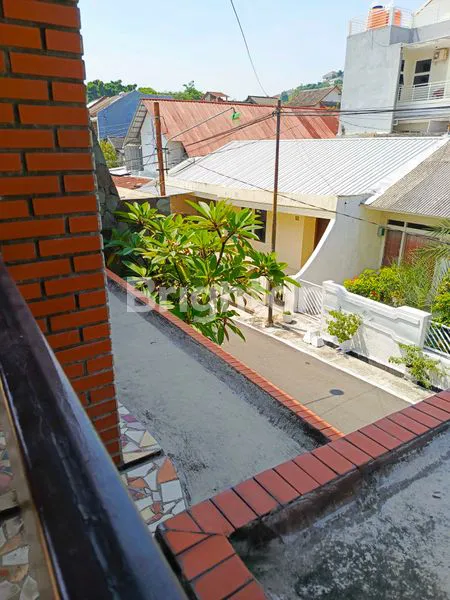 image TURUN HARGA DARI 2,75 M TURUN JADI 2,4 M...AYO BURUAN DIBELI....RUMAH 2 LT  CANTIK, MENARIK, INDAH, BEBAS BANJIR UNTUK KELUARGA BESAR (8)