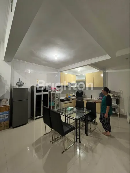 image RUMAH RUNGKUT SIAP HUNI TERAWAT DEKAT UPN DAN MERR (3)