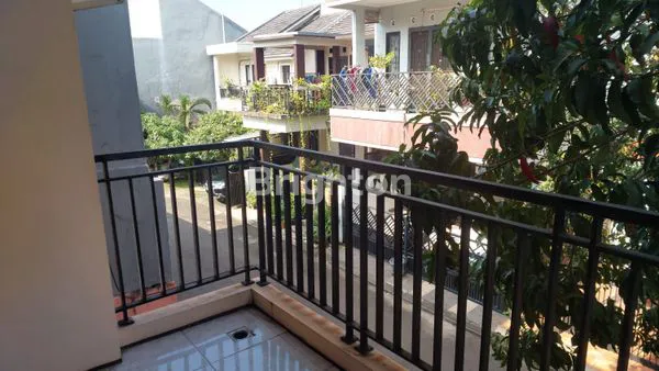 image RUMAH BAGUS SIAP HUNI DI BINTARO (5)