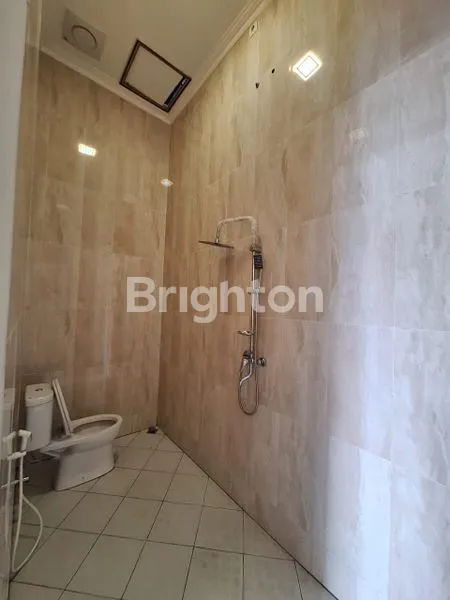 image RUMAH MEWAH 2 LANTAI KARANGASEM UMS (6)