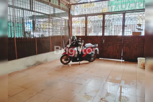 image RUMAH DEKAT MALL 21/5 TINGKAT SIAP HUNI DI JLN. DAGAN (2)