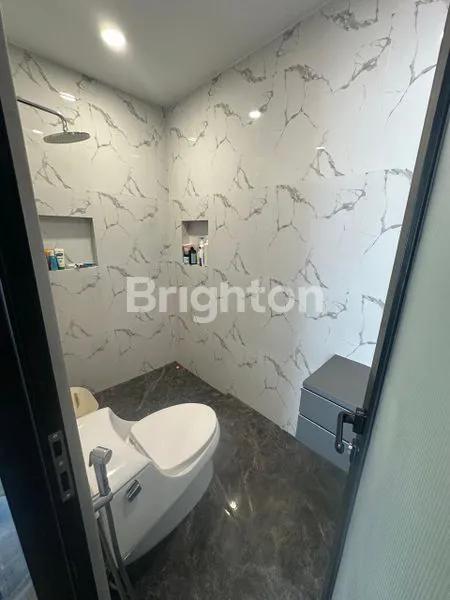 image RUMAH EKSKLUSIF DI CIPUTAT - SIAP HUNI & STRATEGIS! (3)