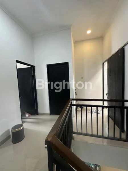 image RUMAH EKSKLUSIF DI CIPUTAT - SIAP HUNI & STRATEGIS! (6)