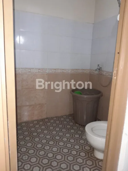 image RUMAH CANTIK SIAP HUNI DI KAWASAN TROPODO, SIDOARJO (4)