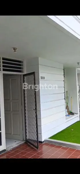 image RUMAH MEWAH 4+1 BR DI DARMO INDAH, LOKASI PREMIUM (2)