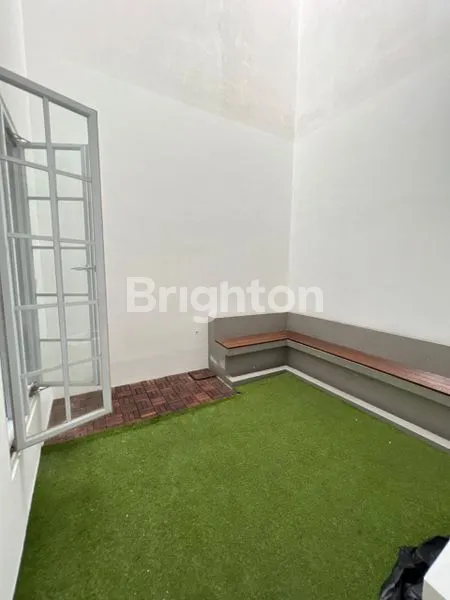 image RUMAH MEWAH SIAP HUNI DI JOGLO (6)