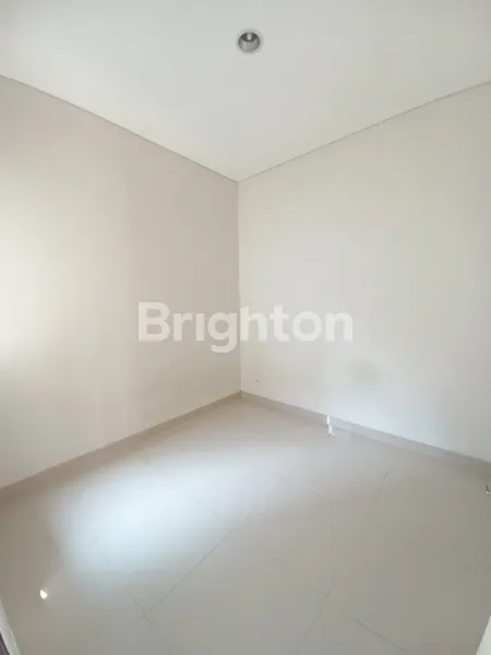 image RUMAH 2 LANTAI DI CITRA SENTUL RAYA CLUSTER THAMES (6)