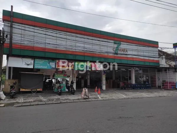 image DIJUAL TANAH PLUS BANGUNAN POSISI HOOK SANGAT STRATEGIS DI JL KALIURANG CATURTUNGGAL DEPOK SLEMAN YOGYAKARTA (6)