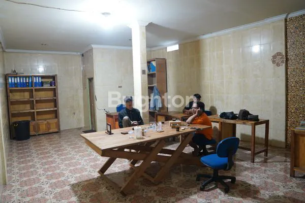 image GUDANG LEBAR PINGGIR JALAN DEKAT HARAPAN INDAH (3)