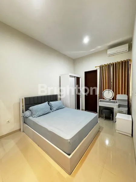 image RUMAH MEWAH FULL FURNISH SIAP HUNI DI GRAHA KENCANA (5)