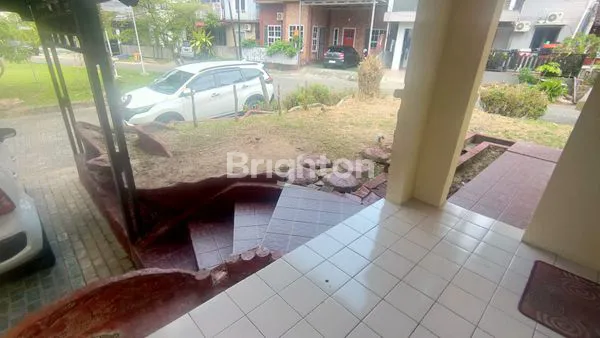 image RUMAH CANTIK MINIMALIS DI KOMPLEK WIKA, BALIKPAPAN (7)