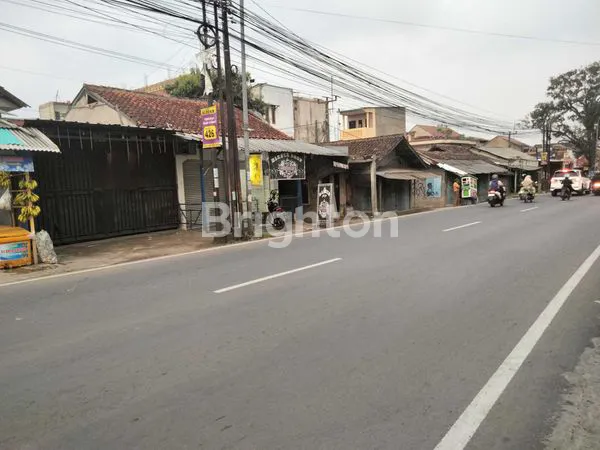 TOKO STRATEGIS UNTUK USAHA – HARGA SEWA CUMA 30 JUTA/TAHUN!