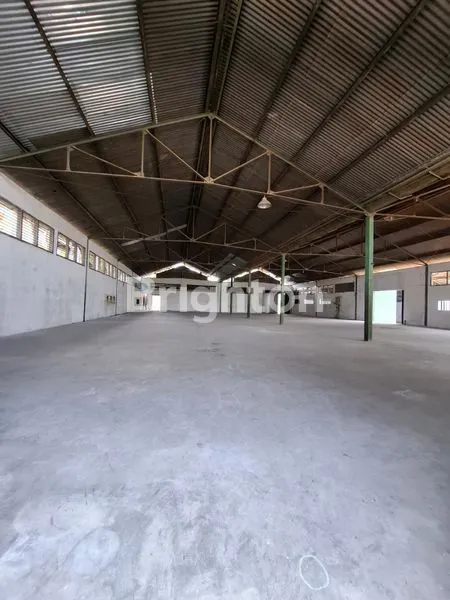 image DISEWAKAN GUDANG (2)