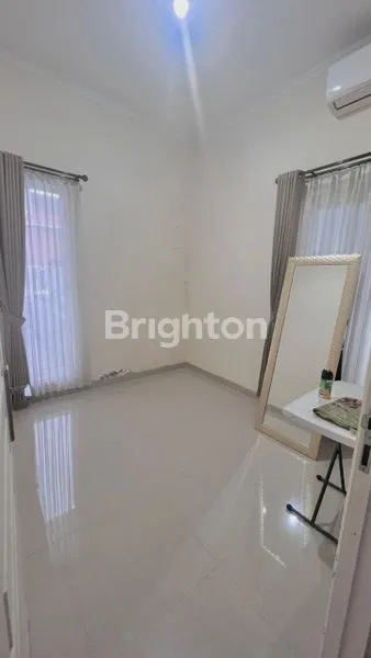 image RUMAH ELIT 2 LANTAI DI NGALIYAN, LT 120M² SHM, SEMI-FURNISHED (3)