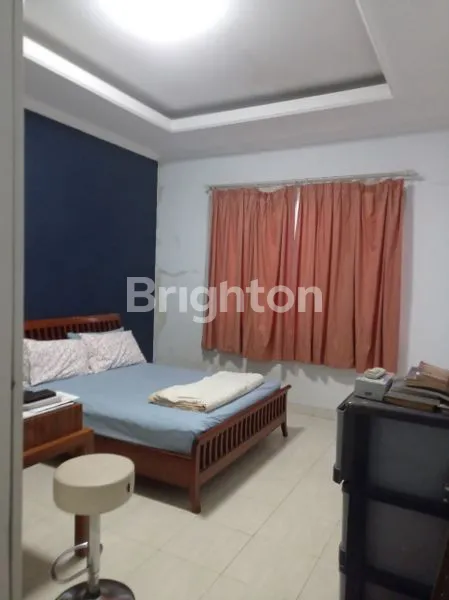 RUMAH DALAM KOMPLEK  TAMAN ARIES