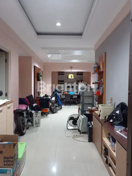 image RUMAH DALAM KOMPLEK  TAMAN ARIES (3)