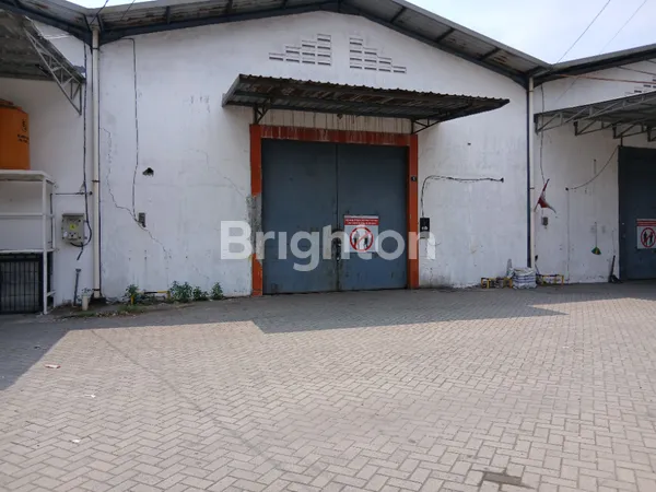 image SEWA GUDANG SUPER STRATEGIS DI RAYA TAMAN SEPANJANG, TAMAN, SIDOARJO. (1)