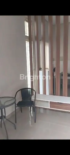 image RUMAH HOOK BUKIT PALMA 2 LANTAI LENGKAP FURNISH (4)