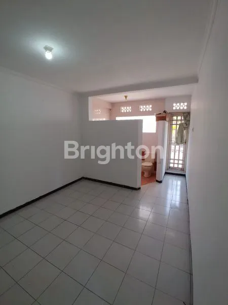 image RUMAH MEWAH 2 LANTAI DEKAT KAMPUS PAKUAN, SIAP HUNI, SHM (4)