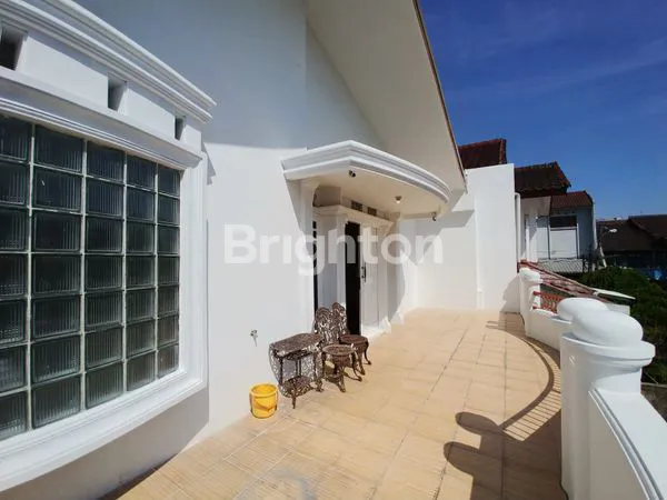 image RUMAH MEWAH 2 LANTAI DEKAT KAMPUS PAKUAN, SIAP HUNI, SHM (1)