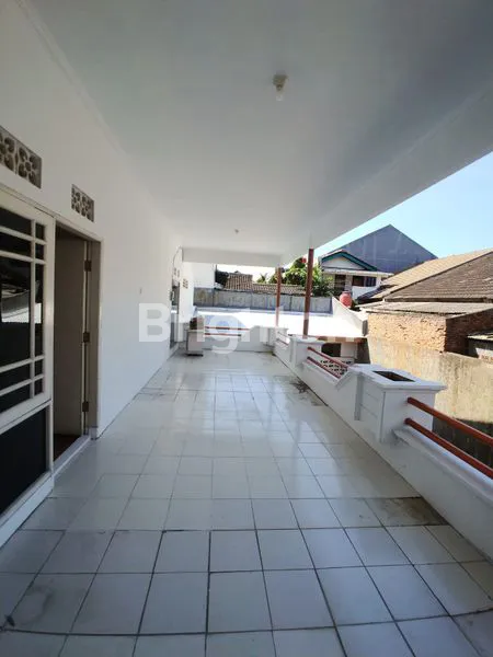 image RUMAH MEWAH 2 LANTAI DEKAT KAMPUS PAKUAN, SIAP HUNI, SHM (6)
