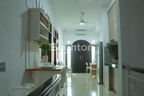 image RUMAH 3 LANTAI MINIMALIS TIDAK BANJIR DI CEMPAKA PUTIH SALEMBA JAKARTA PUSAT (1)