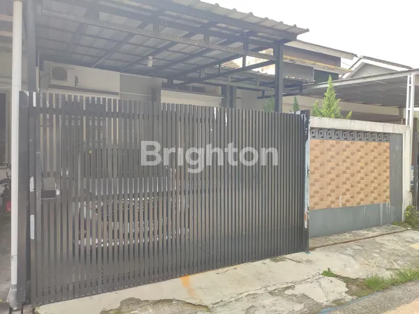 image RUMAH SIAP HUNI DI LOKASI STRATEGIS CIBINONG (7)