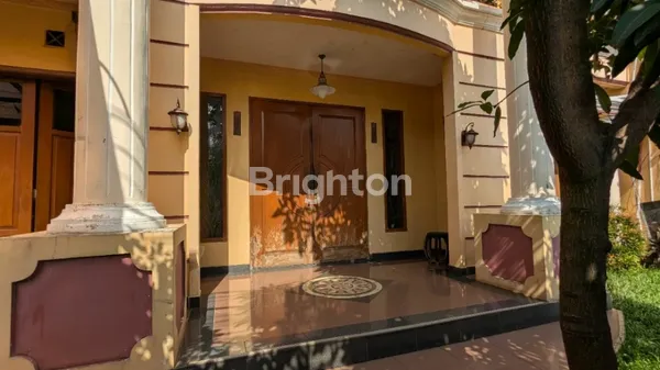 image RUMAH MEWAH 3 LANTAI DI JATIWARINGIN PONDOK GEDE - TURUN HARGA 3,6M ---> 2,35 M, DEKAT TOL & LRT! (3)